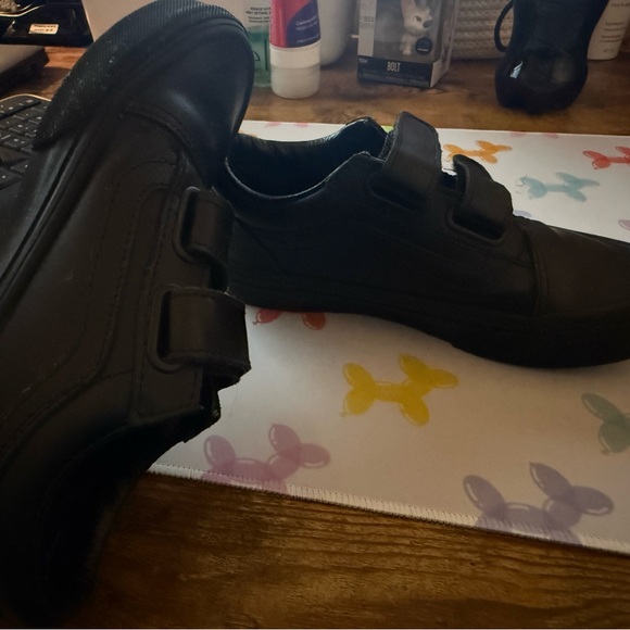 Vans Old Skool Classic hook & loop Black leather Velcro Sneakers. Unisex. Size 1 - Picture 7 of 9